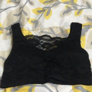 One size fits all bralette, lace front